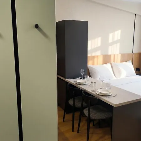 Axiom - Nova 14 Apartamento Košice